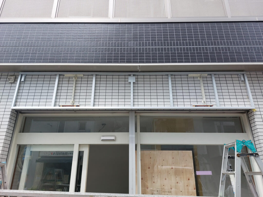 TEQTEQ鶴見駅西口店